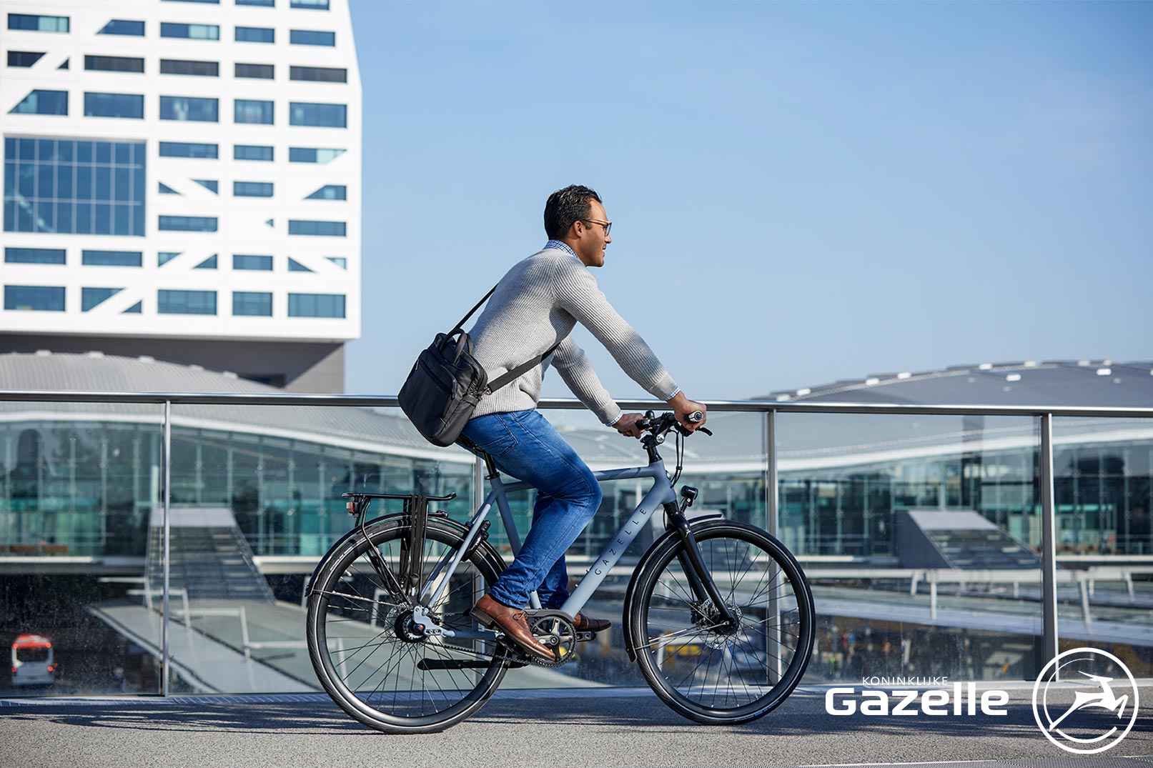 Ook de overheid stapt op de leasefiets